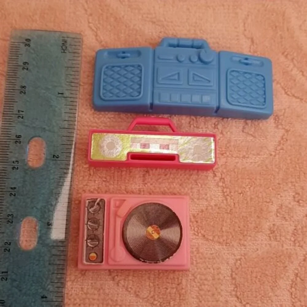 3 pc LOT Barbie Music - Boombox, Record Player pink blue dollhouse miniature